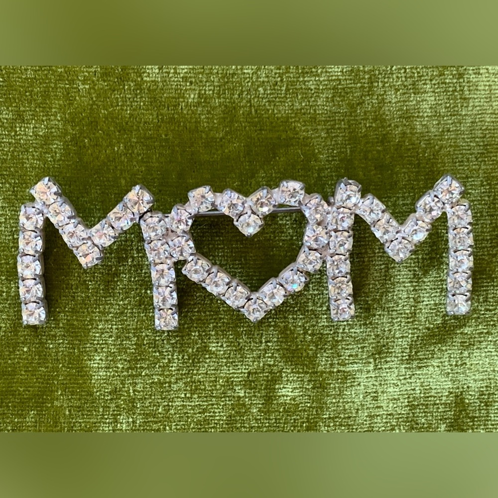 Vintage 1940s “MOM” Rhinestone Brooch
